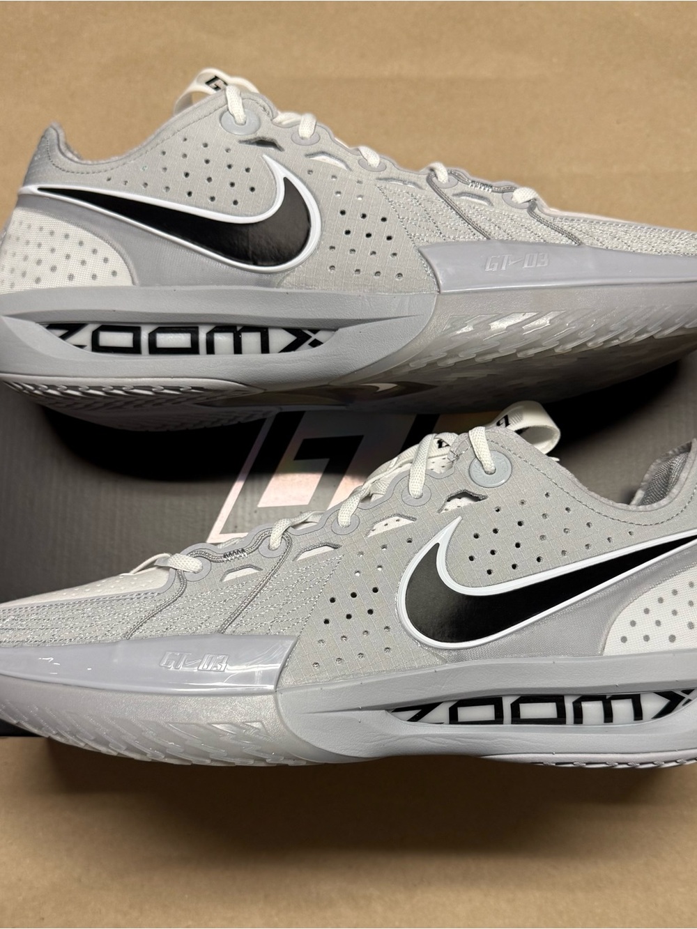 Nike Air Zoom GT Cut 3 Wolf Grey Men’s size 15 basketball shoes Rare NEW!